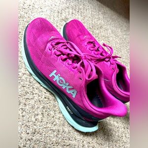 Hoka Mach 4 women’s running sneakers